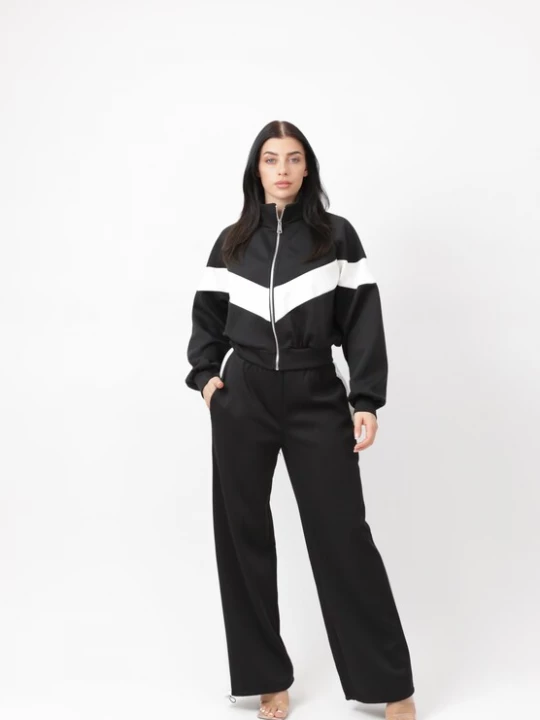 Foto van product Elara Joggingpak zwart / wit