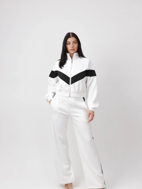Foto van product Elara Joggingpak zwart / wit