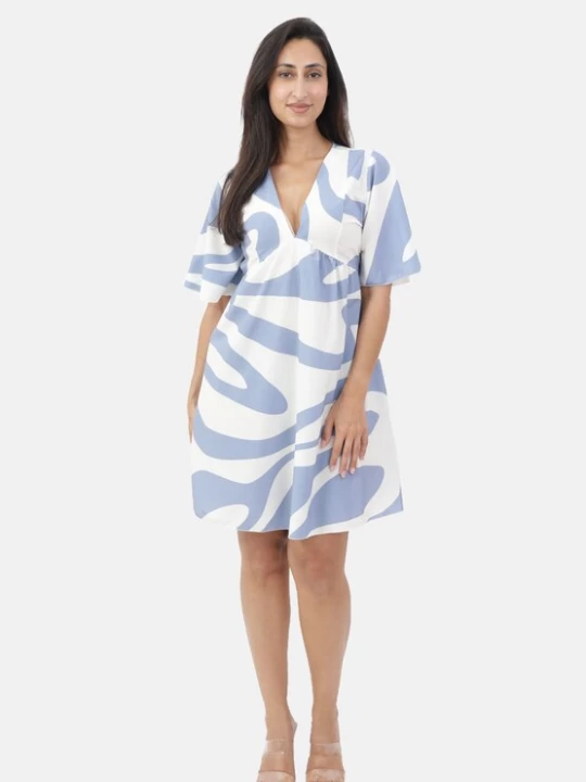 Foto van product Elara Jurk lichtblauw / wit