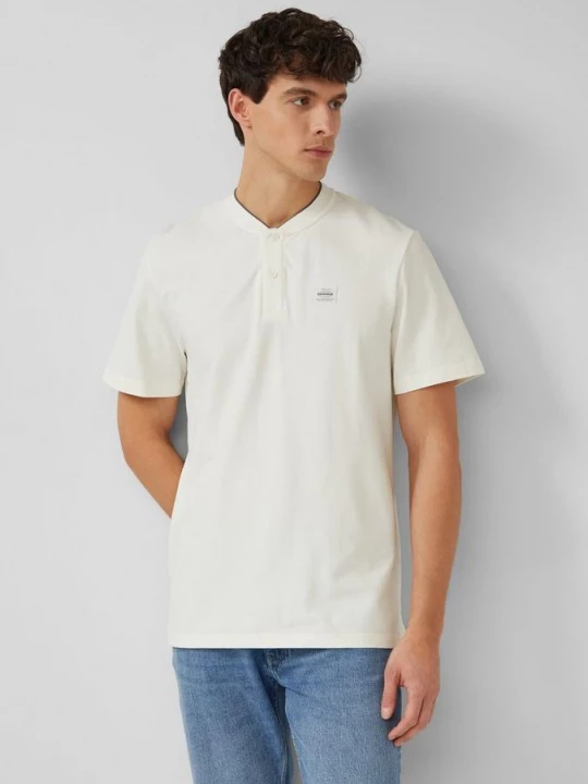Foto van product Elastisch poloshirt met piquéstructuur s.Oliver crème