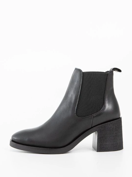 Foto van product Enkelkaarsjes Steve Madden zwart