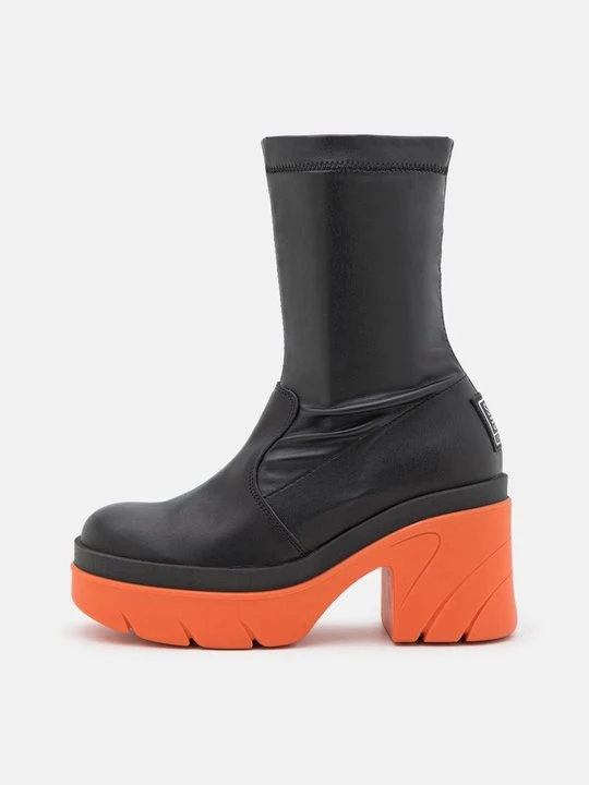 Foto van product Enkellaarsjes met hoge hak Steve Madden zwart