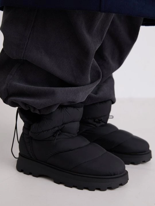 Foto van product Enkellaarsjes met plateauzool Steve Madden zwart