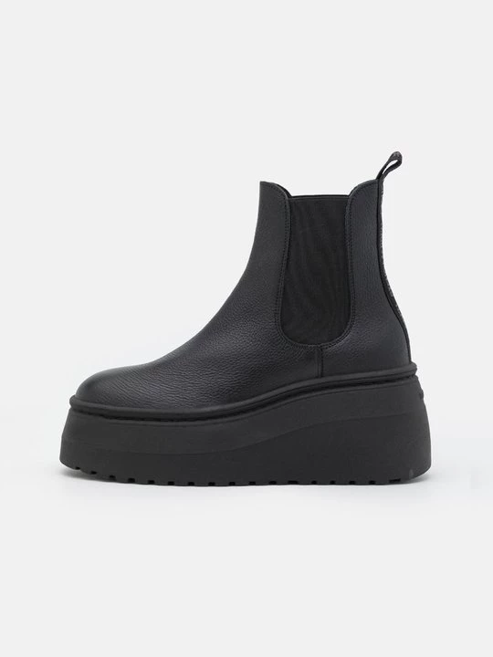 Foto van product Enkellaarsjes met plateauzool Steve Madden zwart