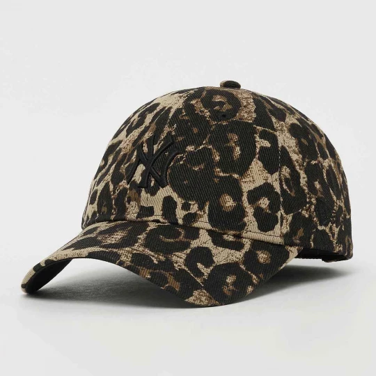 Foto van product Female 9Twenty Leopard New York Yankees New Era bruin
