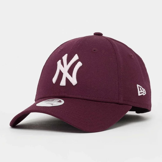Foto van product Female Metallic Logo 9Forty New York Yankees New Era rood