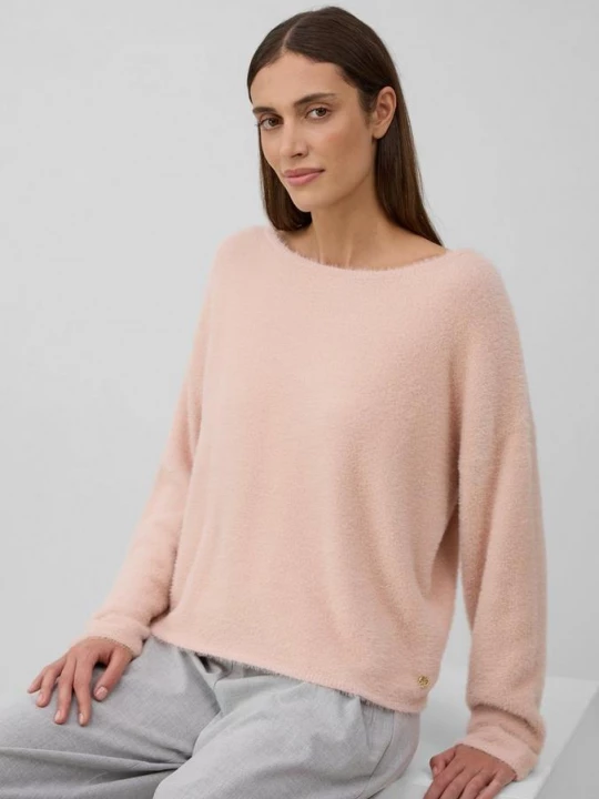 Foto van product Fluffy trui met boothals s.Oliver roze