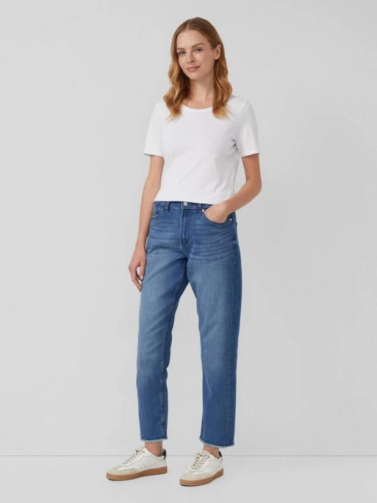 Foto van product Franciz enkeljeans / relaxed fit / mid rise / taps toelopende pijp / open zoom s.Oliver blauw
