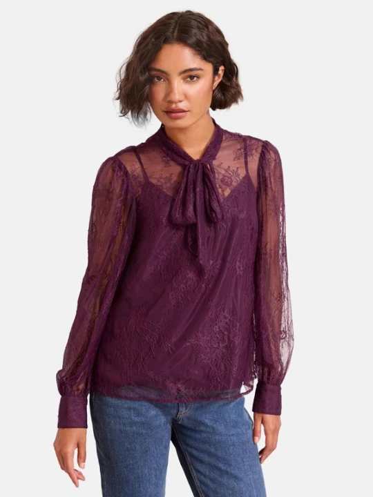 Foto van product Friends Like These Blouse 'Friends Like These' lila