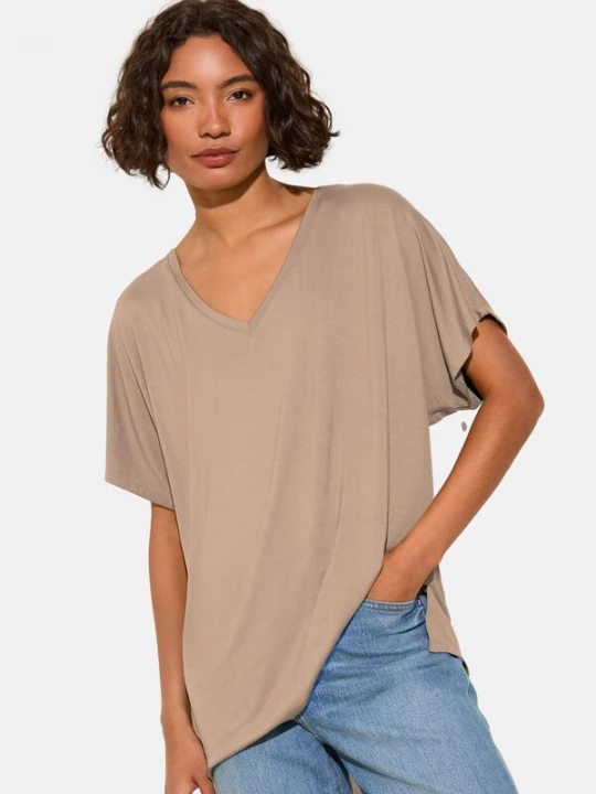 Foto van product Friends Like These Shirt taupe