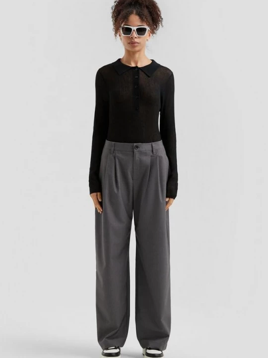 Foto van product Gemêleerde broek met wijde pijpen en plooi QS grijs