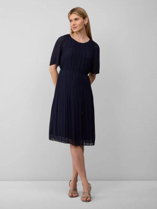Foto van product Geplisseerde chiffon jurk met strikceintuur s.Oliver blauw