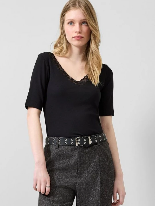 Foto van product Geribbeld shirt met kanten rand QS zwart