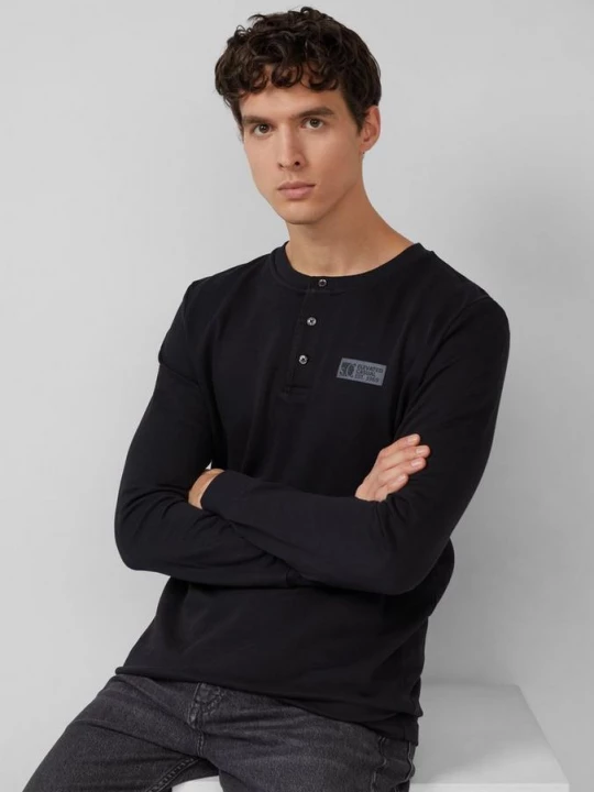 Foto van product Geribd Henley shirt met label patch s.Oliver zwart