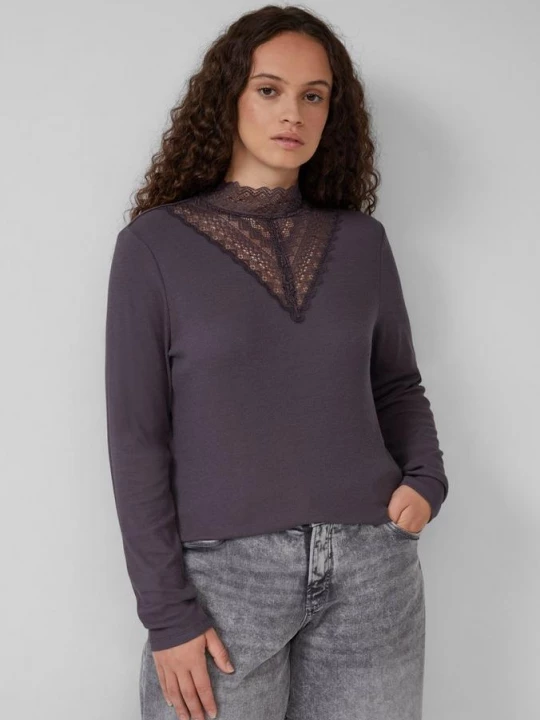 Foto van product Geribd shirt met kanten inzetstuk QS