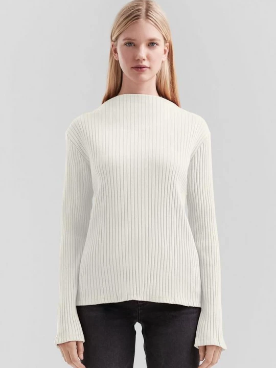 Foto van product Geribd shirt met lange mouwen en opstaande kraag QS crème