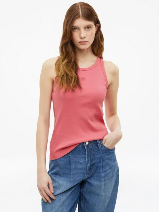 Foto van product Geribde slim fit top met borduursel s.Oliver roze