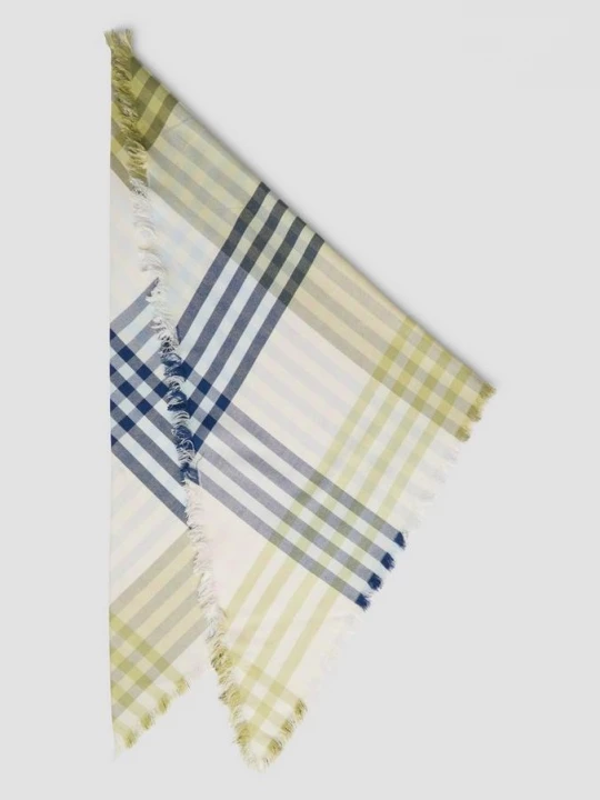 Foto van product Geruite jacquard sjaal met open franjes s.Oliver