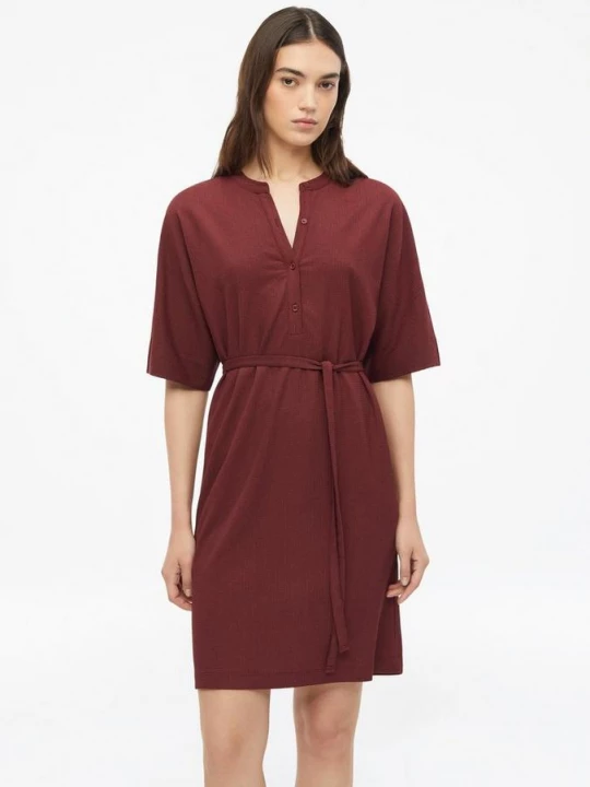 Foto van product Gestructureerde jersey jurk met riem en knoopsluiting s.Oliver rood
