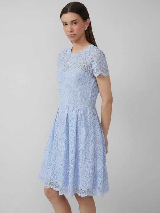 Foto van product Getailleerde kanten jurk QS blauw