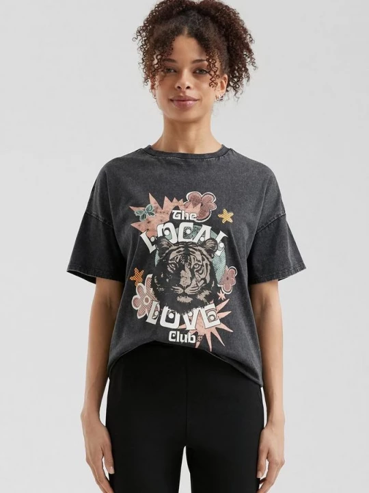 Foto van product Gewassen T-shirt in een oversized pasvorm QS zwart