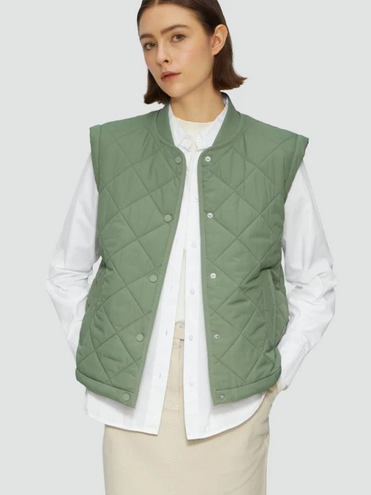 Foto van product Gewatteerde bodywarmer met ruitpatroon en opstaande kraag s.Oliver groen