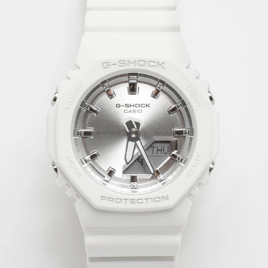 Foto van product GMA-P2100VA-7AER G-Shock wit