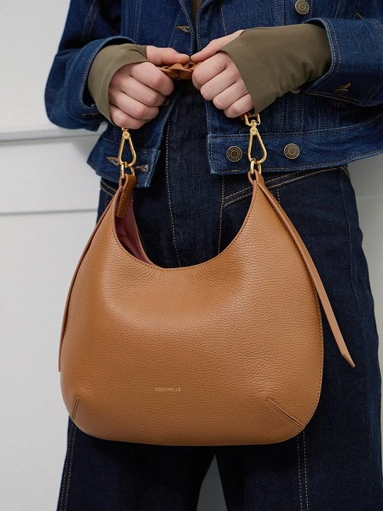 Foto van product Handtas Coccinelle bruin