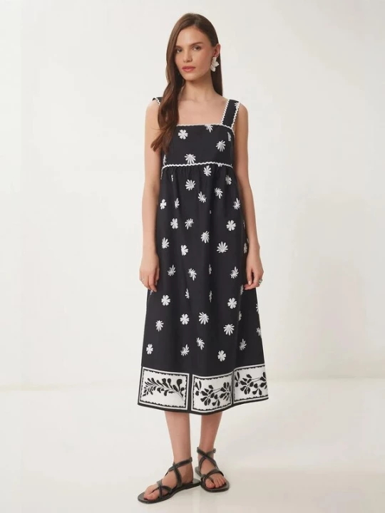 Foto van product Happiness İstanbul Jurk zwart / wit Happiness Istanbul