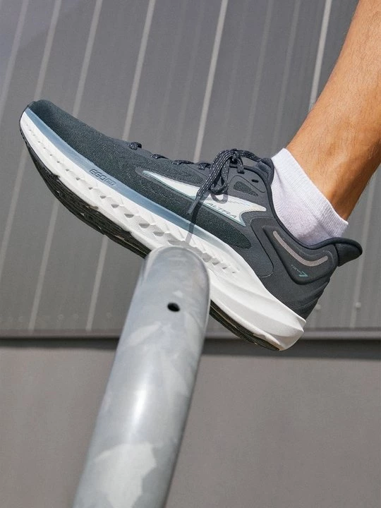 Foto van product Hardloopschoenen voor op de weg Altra zwart