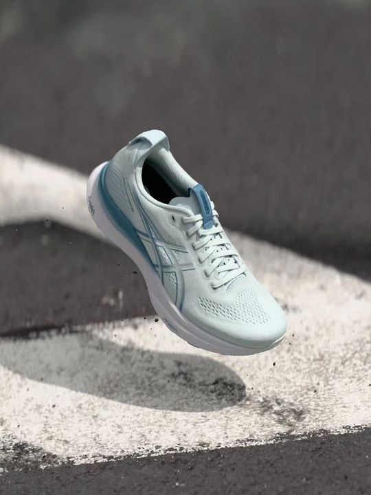 Foto van product Hardloopschoenen voor op de weg Asics blauw