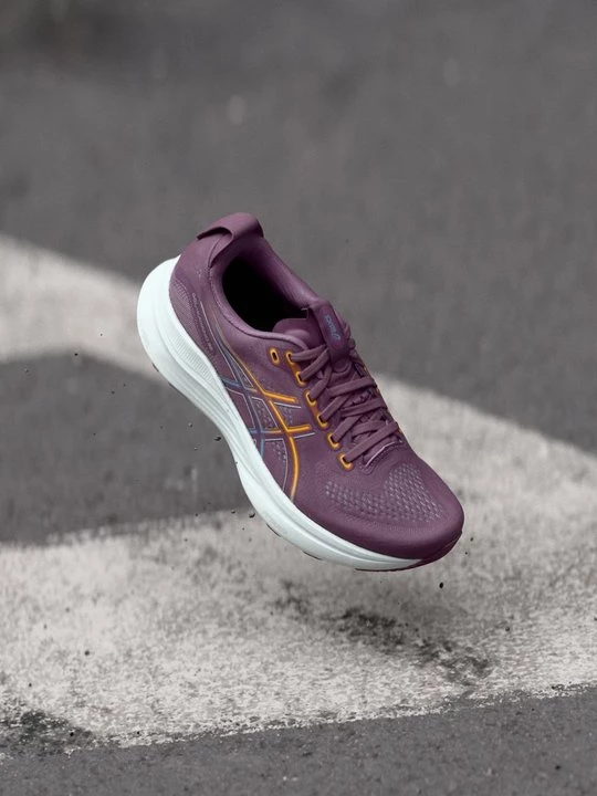 Foto van product Hardloopschoenen voor op de weg Asics lila