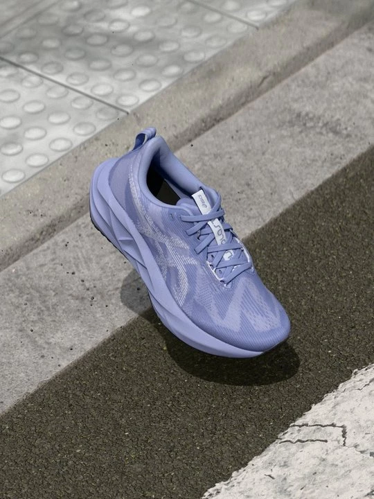 Foto van product Hardloopschoenen voor op de weg Asics paars