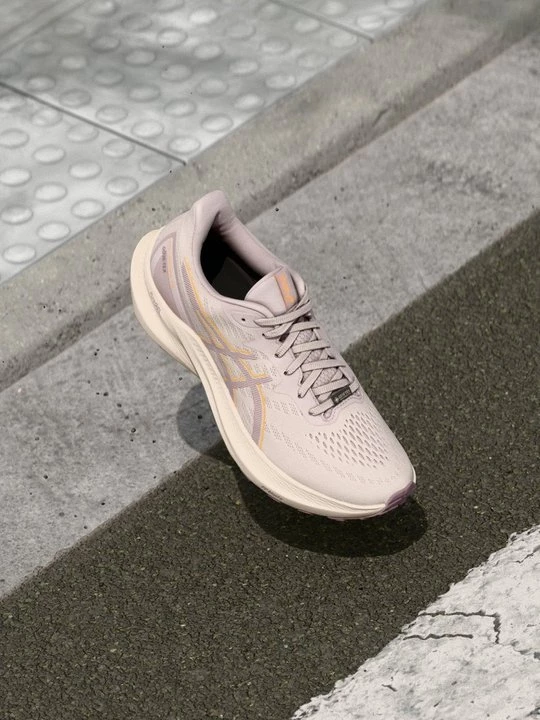 Foto van product Hardloopschoenen voor op de weg Asics roze