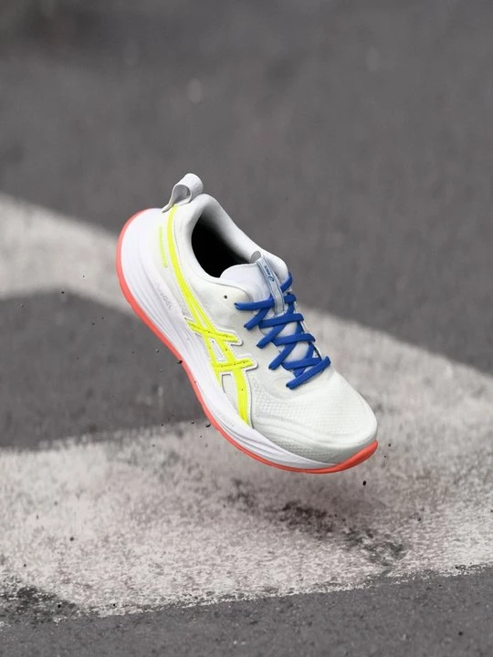 Foto van product Hardloopschoenen voor op de weg Asics wit