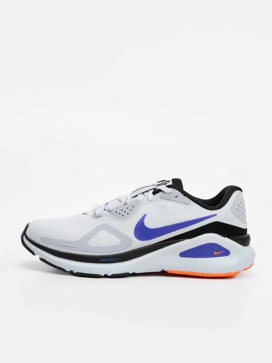 Foto van product Hardloopschoenen voor op de weg Nike zilverkleurig