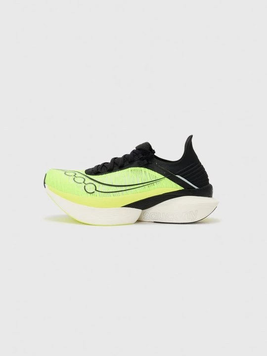 Foto van product Hardloopschoenen voor op de weg Saucony geel