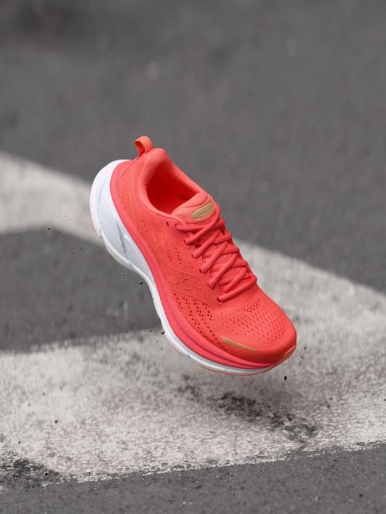 Foto van product Hardloopschoenen voor op de weg Saucony koraalrood
