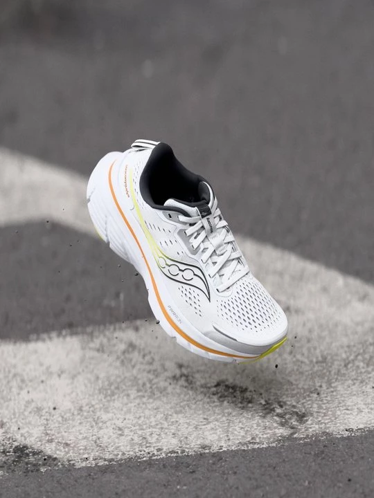 Foto van product Hardloopschoenen voor op de weg Saucony wit