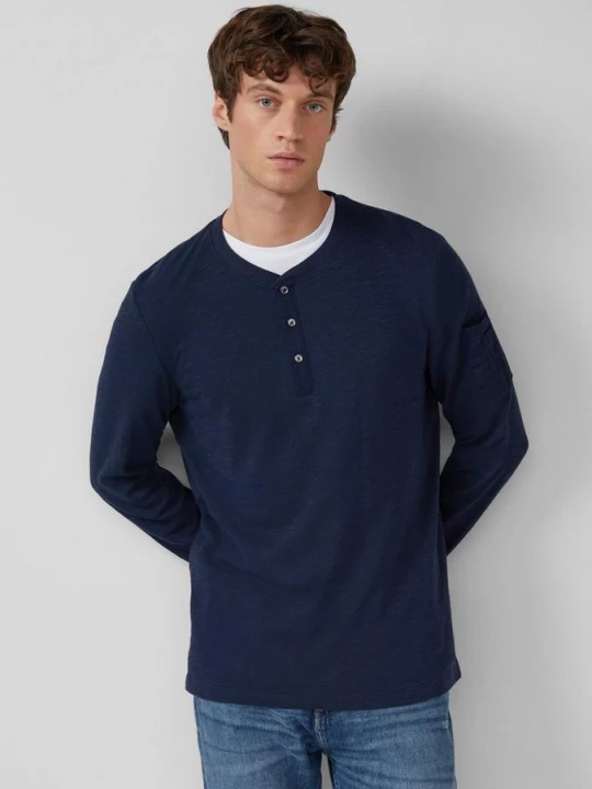 Foto van product Henley lange mouw met vlamgarenstructuur en mouwzak s.Oliver blauw