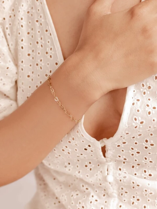 Foto van product Hey Happiness Armband 'Multi Hearts' goud