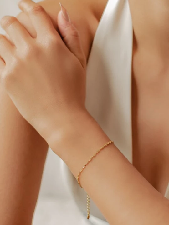 Foto van product Hey Happiness Armband 'Soft Twist' goud