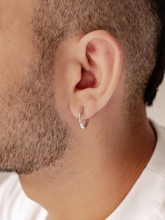 Foto van product Hey Happiness Oorbel 'Mid Plain' zilver