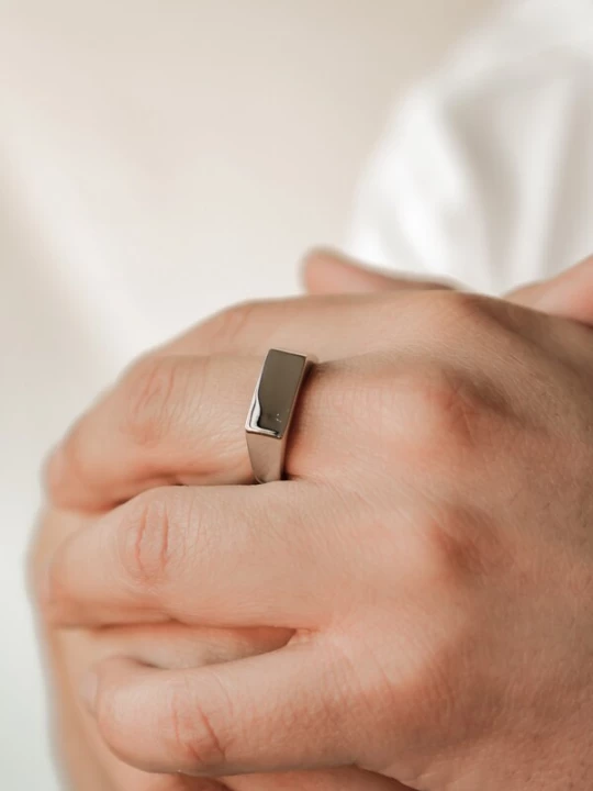 Foto van product Hey Happiness Ring 'Signet' zilver