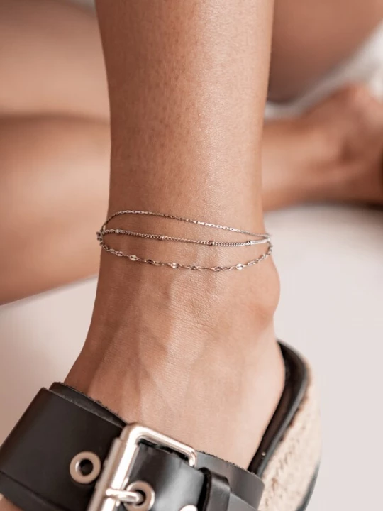Foto van product Hey Happiness Voetsieraden 'Delicate Trio' zilver