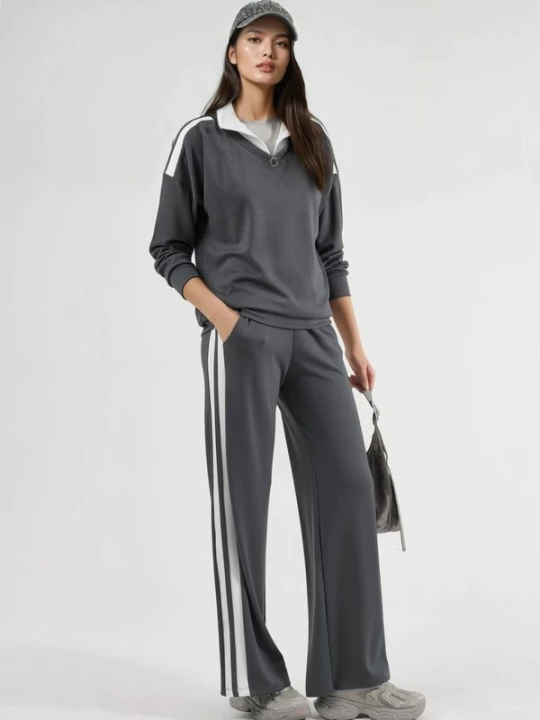 Foto van product Hiccup Joggingpak donkergrijs / wit