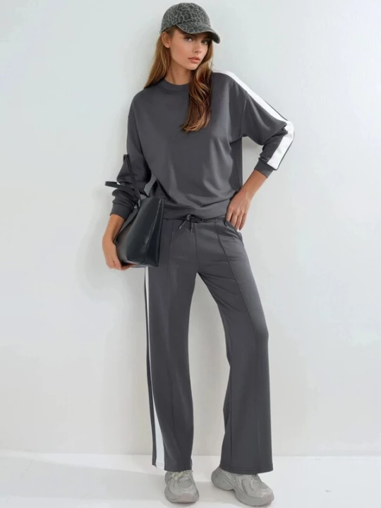 Foto van product Hiccup Joggingpak grijs / wit