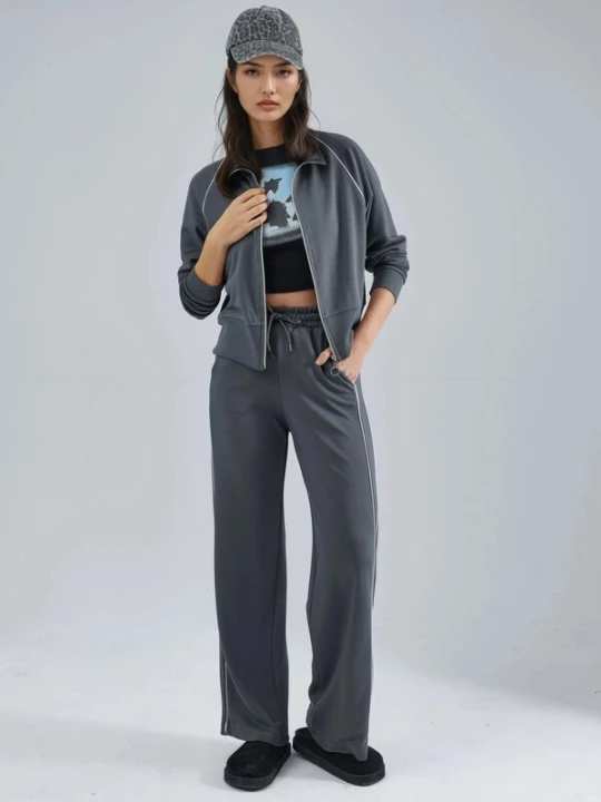 Foto van product Hiccup Joggingpak grijs / wit