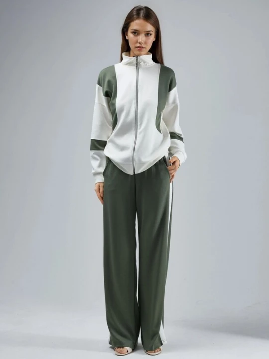 Foto van product Hiccup Joggingpak kaki / wit