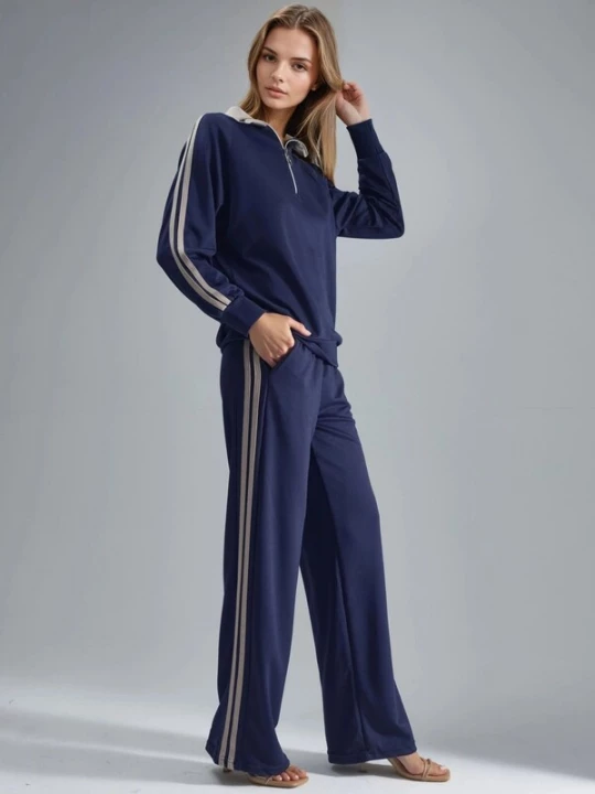 Foto van product Hiccup Joggingpak marine / offwhite